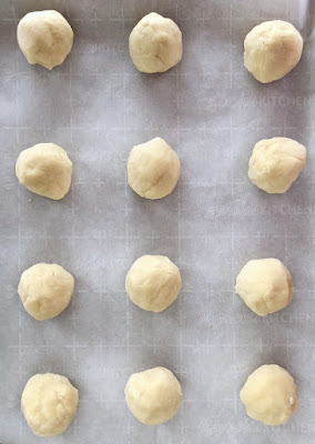 sugar cookie dough balls