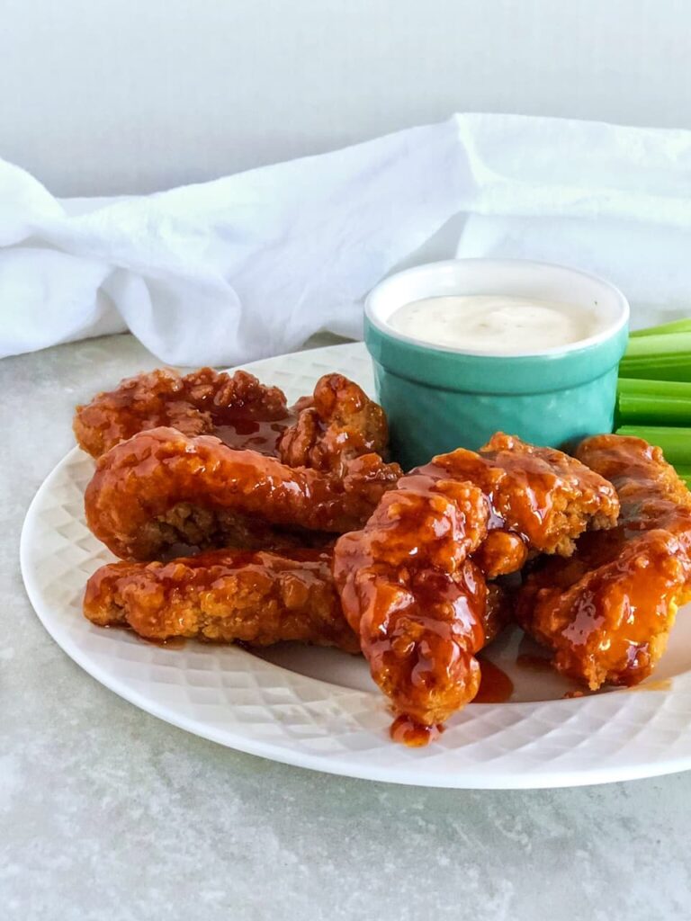 sticky fingers with ranch and celery