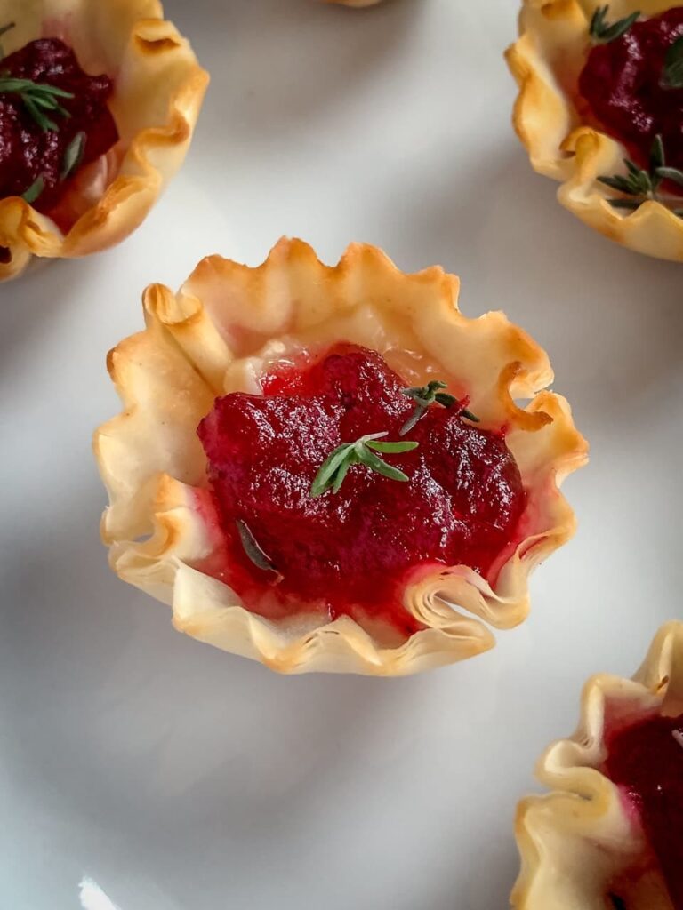 cranberry brie phyllo bites with thyme
