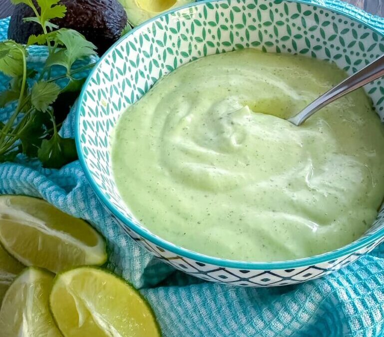 Amazing 5-minute Avocado Crema