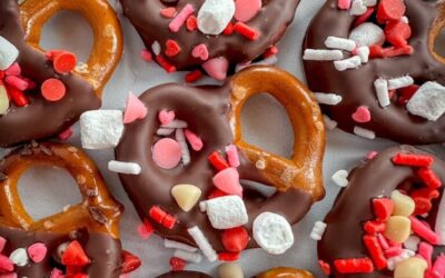 Easy Chocolate Dipped Pretzels