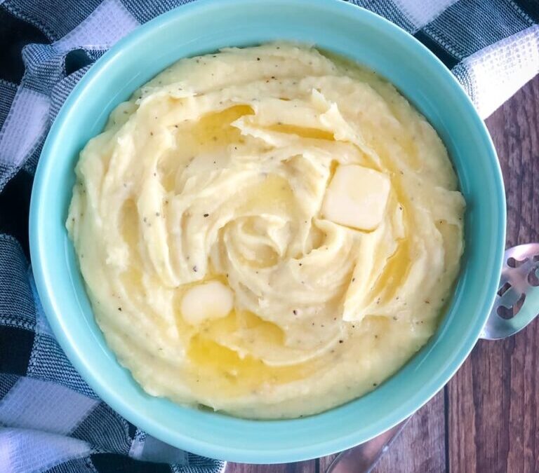 Creamy Roasted Garlic Mashed Potatoes