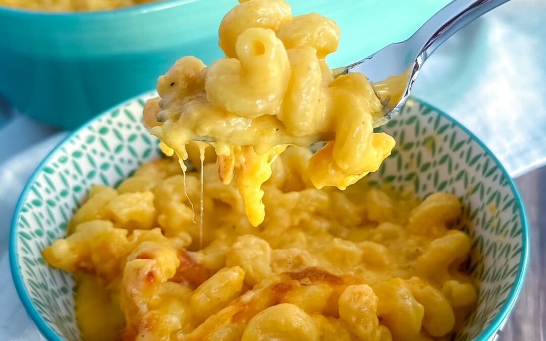 Homemade Creamy Baked Mac & Cheese